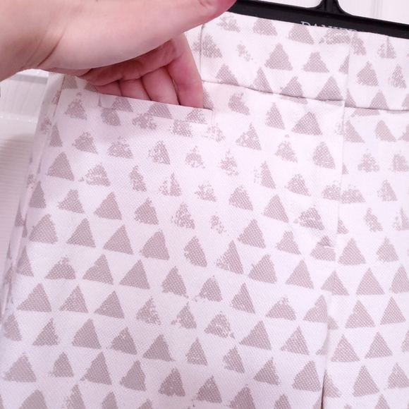 Loft ankle pants cream tan triangle print Marisa Rivera pant cotton 2 P 2 Petite - Picture 4 of 15